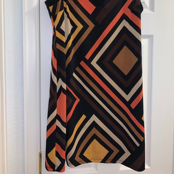 Dress - Picture 3 of 3